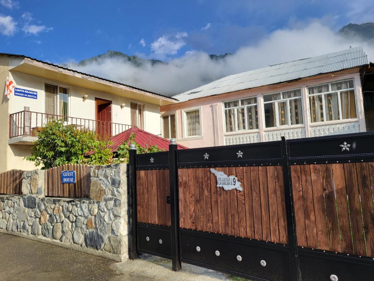 House In Mestia Exterior foto